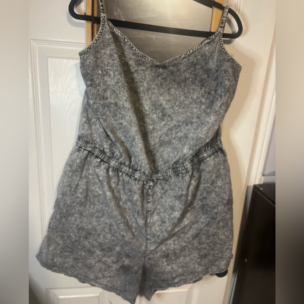 Forever 21 Gray Acid-Wash Romper